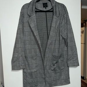 Love tree, oversize black, and white plaid blazer/jacket -size large